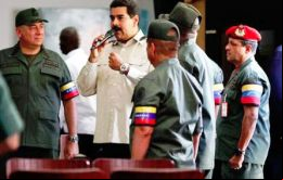 Maduro se quejó de “los ataques de la ultraderecha contra nuestra Fuerza Armada Nacional Bolivariana sólo porque anuncié lo que ustedes se merecen”.