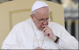 Esta persona decía “10 mil dólares y te hago los dos procedimientos, el civil y el eclesiástico” de anulación matrimonial, contó Francisco. 