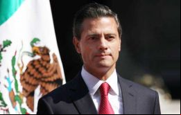 No atender un evento como éste sería actuar con irresponsabilidad, dijo Peña Nieto en Anchorage, durante una escala de su viaje a China.