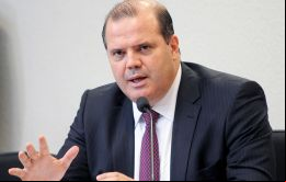 “El comité evalúa que el esfuerzo adicional de la política monetaria tiende a ser implementado con parsimonia”, afirmó el Banco Central presidido por Tombini 