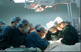 Para los chinos los muertos deben ser enterrados sin sufrir ninguna mutilación; son pocos quienes aceptan que a un familiar fallecido se le extirpen los órganos.