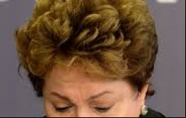 Este informe contribuirá a que los fantasmas de un pasado muy doloroso y triste no se protejan en la sombra de la omisión, dijo Dilma entre lágrimas