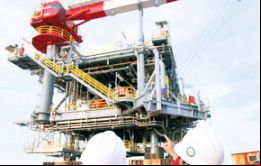 La empresa está reduciendo inversiones en el desarrollo de campos petrolíferos en un 40%, o sea que en el año en curso el monto será próximo a 600 millones