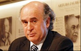 El secretario de Inteligencia Parrilli, notificó a la jueza federal Servini de Cubría que se autorizó desclasificar información de inteligencia solicitada por Nisman.