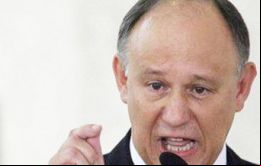 Rousseff vetó el ajuste aumentado para proteger las finanzas del país, afirmó el ministro de Relaciones Institucionales, Pepe Vargas. 