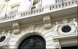 Uruguay tiene la democracia consolidada; sistema de partidos que funciona y un compromiso institucional de defender la división de poderes.