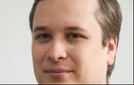 “La depreciación del Euro conlleva una demanda externa más fuerte”, señaló Simon Junker, del Instituto Alemán para la Investigación Económica (DIW). 