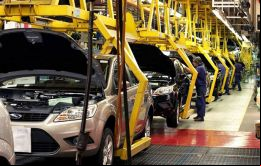 El peor desempeño fue de la industria automotriz, cayó 28.7% y de los textiles con una retracción del 10.8%