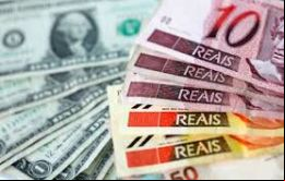 En Brasil, la presión sobre el Real ha generado dudas sobre el futuro del programa de intervenciones del Banco Central sobre el mercado