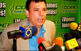 El líder Roberto Enríquez exigió que Maduro repatríe unos 350.000 millones de dólares que fuentes de organismos internacionales le aseguraron están depositados sin justificación legal.