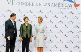 ”No podemos dejar que las personas pierdan lo que conquistaron”, dijo la mandataria brasileña en la sesión de clausura del foro empresarial