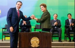 La presidenta juramentó al nuevo ministro de Turismo, Alves, pero no aludió ni siquiera en forma indirecta al escándalo en Petrobras