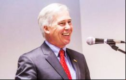 “Lo que estamos tratando de hacer es reinstalar el Acuerdo Marco (que guía  relaciones bilaterales)” dijo el encargado de negocios Peter Brennan