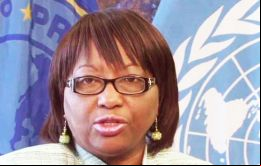 “Las personas no pueden seguir muriendo por enfermedades que podemos prevenir y tratar”, afirmó la Directora de la OPS/OMS, Carissa F. Etienne