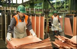 La producción de cobre, principal exportación de Chile, cayó en marzo un 2,3% a 474.507 toneladas