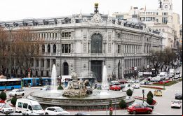 El Tesoro español colocó 885 millones de Euros en letras a cinco años con una tasa media de -0,286%, lo que significa que el inversor paga por prestar dinero