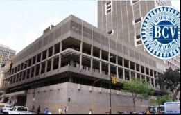  Tras el retiro de 383 millones, la posición en divisas en DEG cerró en 1,9 mil millones de dólares. Es la primera vez en 15 años que Venezuela retira fondos