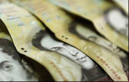  Un billete de 50 Bolívares no alcanza para pagar una fotocopia doble faz, y se trata del billete en circulación segundo en valor 