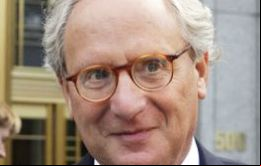 “Lo que están pidiendo es que la decisión sobre 'pari-u' se aplique a ellos”, afirmó Robert Cohen en representación de los holdouts