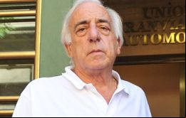 “El paro es total”, afirmó este martes el secretario general de Unión Tranviarios Automotores (UTA) , Roberto Fernández, en declaraciones a medios locales.