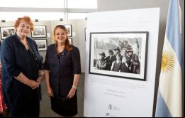 La embajadora Alicia Castro junto a la Presidenta de la Asamblea de Gales, Dame Rosemary Butler.