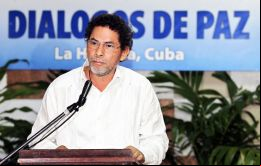 El comandante Alape culpó al anterior ministro de Defensa y actual embajador en Washington, Pinzón, por el escalamiento del conflicto armado 