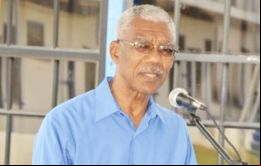 “En vez de ser más amigable y conciliador aceptando el veredicto de la Caricom, Maduro se comporta elevando tensiones” dijo Granger 