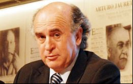 La nueva doctrina y organigrama “saldan una deuda de la democracia argentina de más de 30 años”, afirmó el secretario de la AFI, Oscar Parrilli