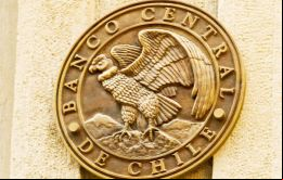 Según el banco los indicadores de confianza no se han recuperado; el ritmo de creación de empleos sigue acotado y los salarios nominales se han desacelerado