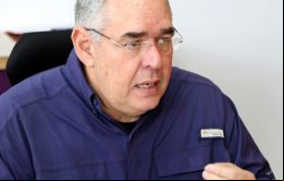 Tras varias horas de disturbios, la situación fue controlada, dijo el gobernador  Rangel. La mayoría de comercios de Ciudad Guayana permanecían cerrados