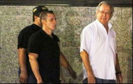 Para la fiscalía “esa red se constituyó en el primer mandato de Lula y repitió de alguna manera el esquema de sobornos” parlamentarios denunciado en 2005