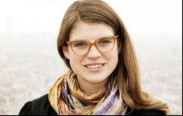 La flamante directora del Banco de la Nación es Licenciada en Economía, ha estudiado en Barcelona, Florencia, Londres y actualmente cursa Texas.