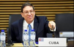 Rodríguez señaló que el encuentro con Kerry se desarrolló en “un clima respetuoso y constructivo”, y llamó a “construir confianza mutua” 