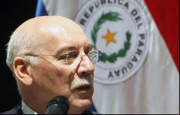 El canciller paraguayo, Eladio Loizaga Caballero, cuyo país ejerce la presidencia pro tempore del Mercosur faltaría con aviso  