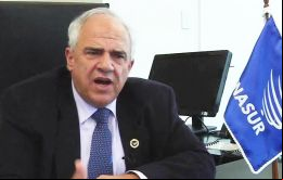 Samper expresó la intención de Unasur de mediar entre ambos países, previo pedido de gobiernos, e “inmediata suspensión de las deportaciones”