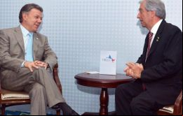 Santos dijo que Vázquez ofreció sus buenos oficios para facilitar un diálogo con Venezuela, y acepté su ofrecimiento y de ser necesario en Montevideo