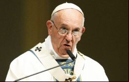 “El cristiano no es un 'ser inmune' a los cambios de su tiempo y en este mundo concreto, es donde debe vivir, creer y anunciar”, agregó.