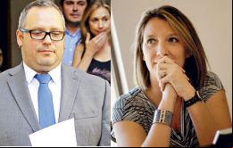 Dávalos está siendo investigado por tráfico de influencias y uso de información privilegiada, al salir a la luz un millonario negocio inmobiliario de su esposa