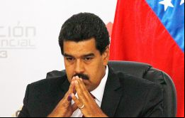 ”Ha surgido un nuevo liderazgo en la revolución en medio de la etapa más difícil de la revolución porque no está Chávez físicamente” dijo Maduro
