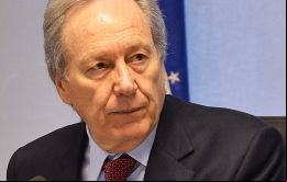 “Lo que está pasando ahora, yo diría que es una revolución, porque el poder judicial se está ocupando de investigar los escándalos”, afirmó Lewandowski