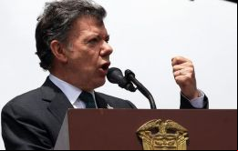 “Si el ELN cree que con estos actos va a ganar espacio político o fortalecerse en una eventual negociación, está totalmente equivocado”, manifestó Santos 