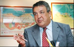 Petrocaribe ha sido atacado diciendo que Venezuela regala los recursos para lograr influencia política, y ”eso es una gran mentira”, dijo Eulogio del Pino