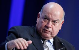 La designación de José Miguel Insulza, en remplazo de Felipe Bulnes, devela “las debilidades, las fisuras, las contradicciones”, incurridos por Chile