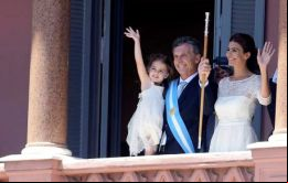 El flamante mandatario, junto a su familia, dijo que su equipo tiene “mucha vocación por hacer para que los argentinos vivan mejor”.