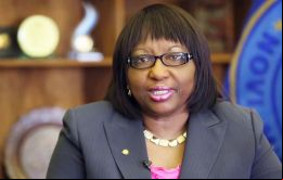 La Dra. Carissa F. Etienne, Directora de la OPS/OMS durante el Consejo Directivo de la OMS en Ginebra 