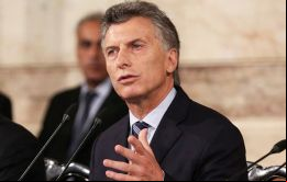 Dialogar no implica renunciar...al contrario, el aislamiento y la retórica vacía, alejan cualquier posibilidad de encontrar una solución sostuvo Macri. 