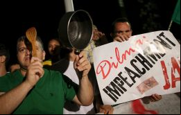En toda Latinoamérica los ciudadanos están saliendo a las calles para decir basta a la corrupción. 