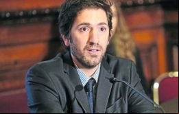 Casanello dispuso que el periodista Hugo Alconada Mon de La Nación preste declaración; es uno de los argentinos que forma parte de la investigación de CIPI