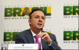 El partido sale unido, porque la mayoría ha deliberado y decidido apoyar el proceso contra Rousseff, declaró el jefe del PP en Diputados, Aguinaldo Ribeiro.