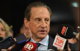 El gobierno no tiene la confianza de nadie, hay que salir de esta emergencia nacional lo más rápido posible, y lo más rápido es el impeachment dijo Skaf.